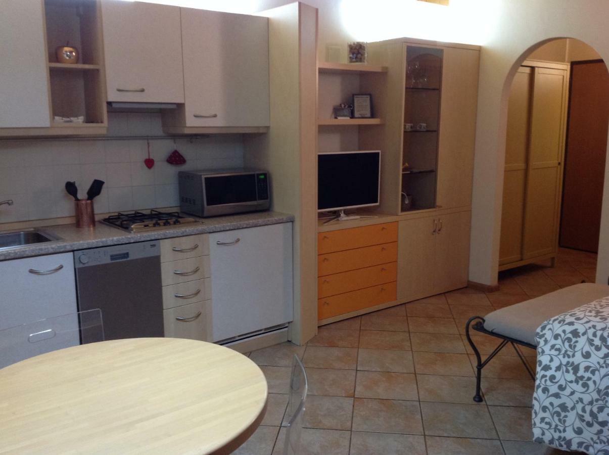 Home White Laives Extérieur photo