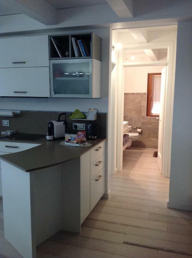 Home White Laives Extérieur photo